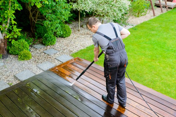 Deck And Patio Cleaning